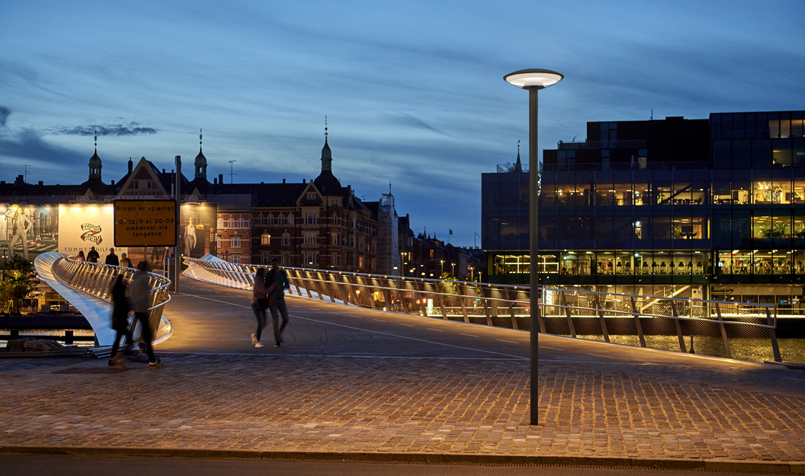 space_lillelangebro_1166