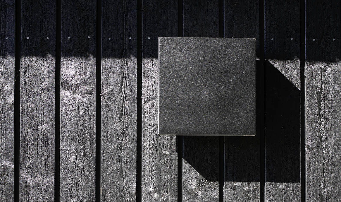 square_8285_close_1166