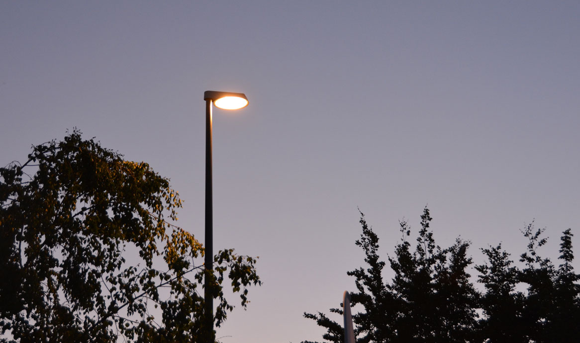 peak380_close_dark_1166